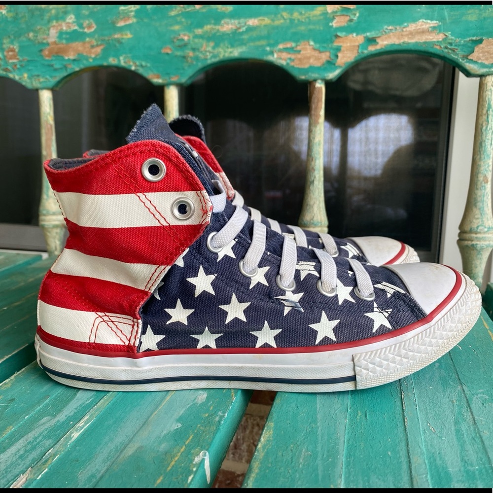 Converse red white blue high tops size 5 USA FLAG